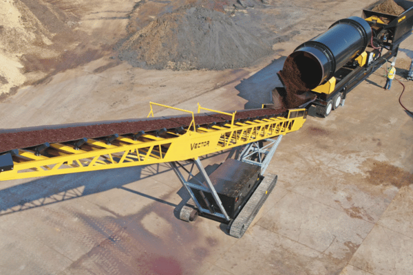 Vector Colormax coloring machine and stacking conveyor